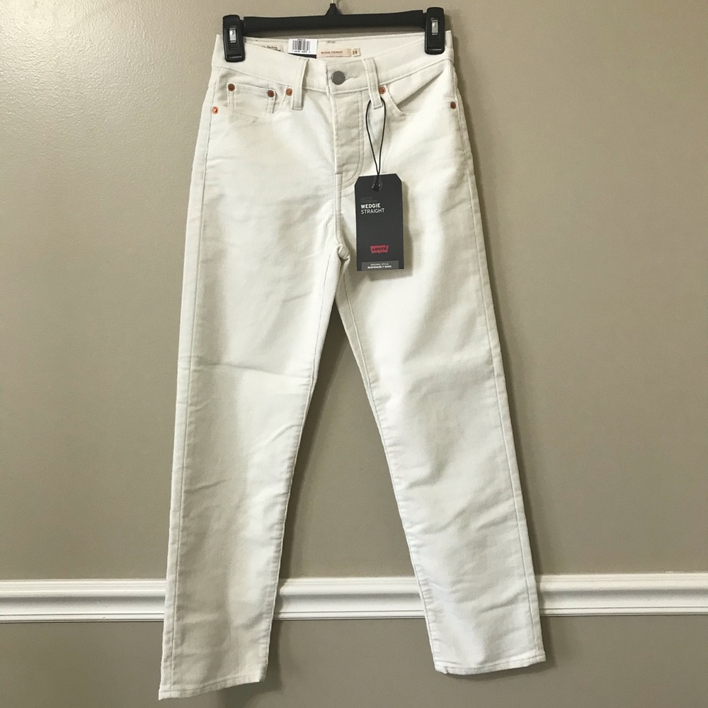 HP🌟Levi’s Wedgie High Waisted Straight Jeans - Picture 4 of 9
